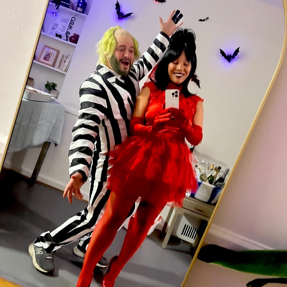 Black and White Beetlejuice Male Costume Set